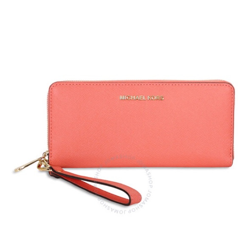 NWT Michael Kors Jet Set Travel Leather Wallet